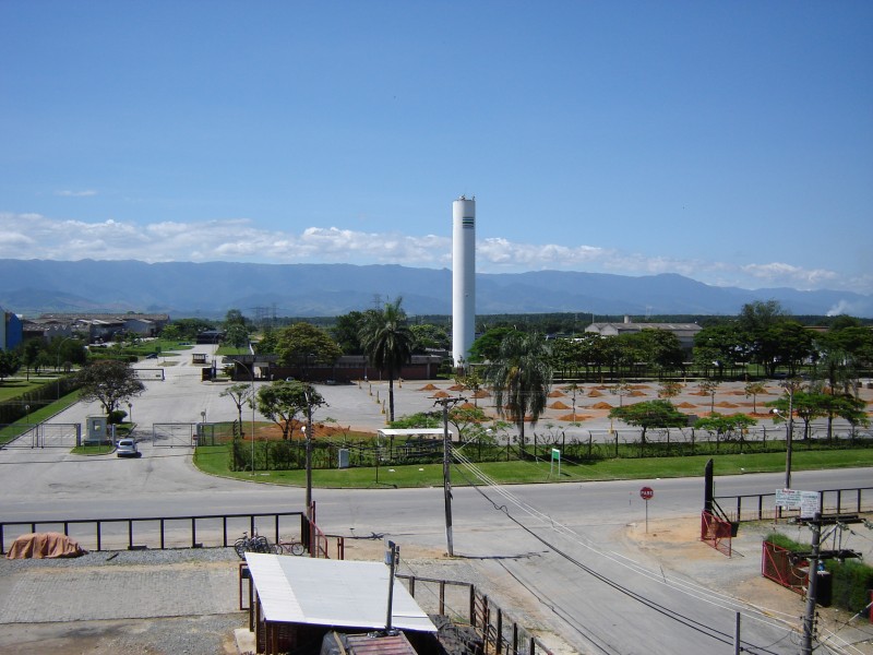 2005-12-04 14:37:38
