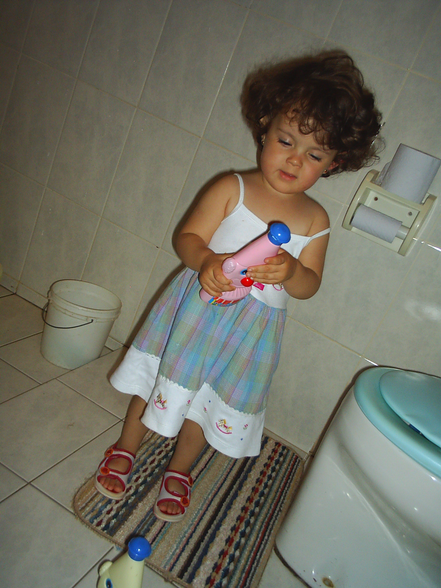 2005-02-15 21:04:58