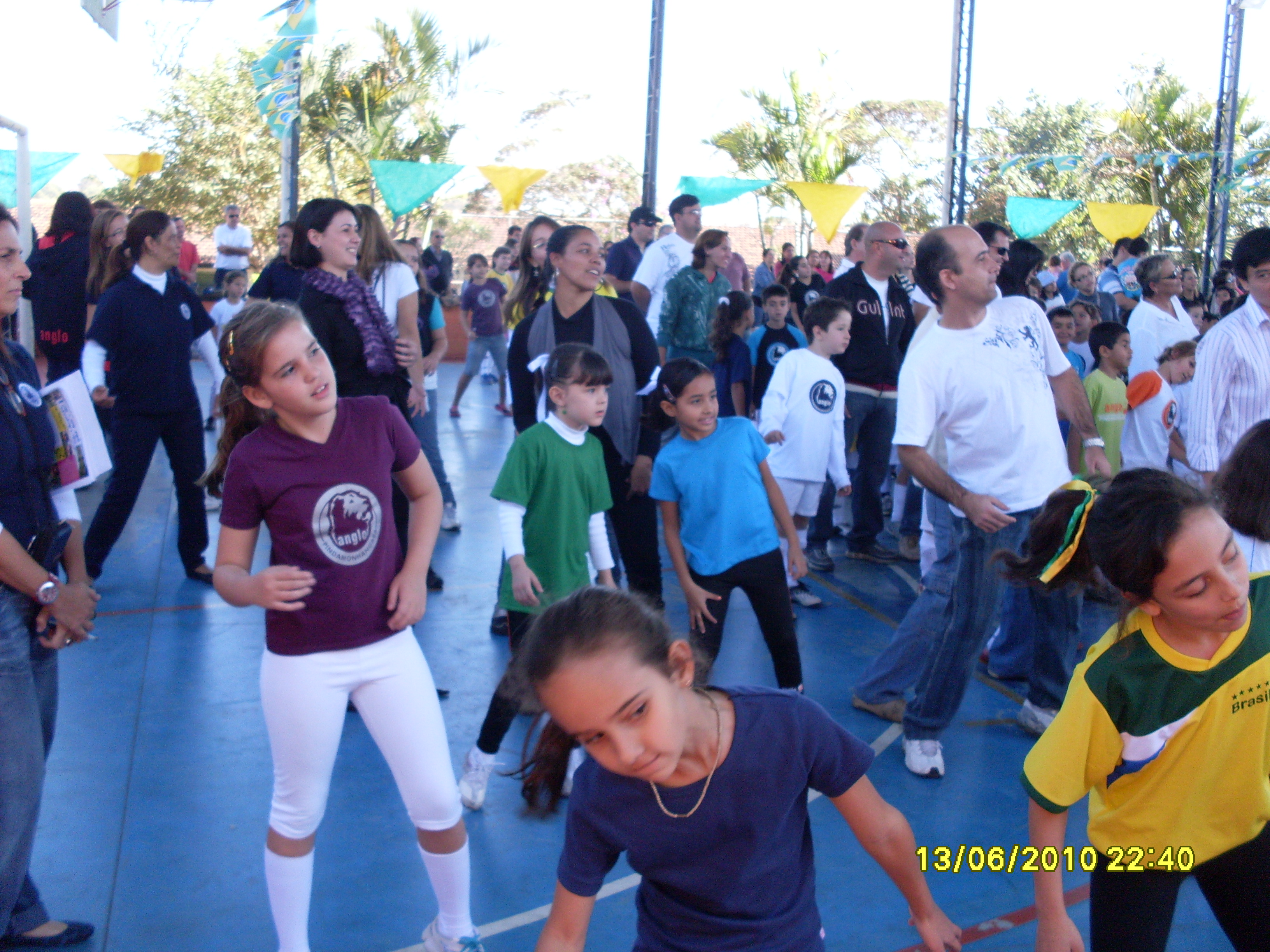 2010-06-13 22:40:36