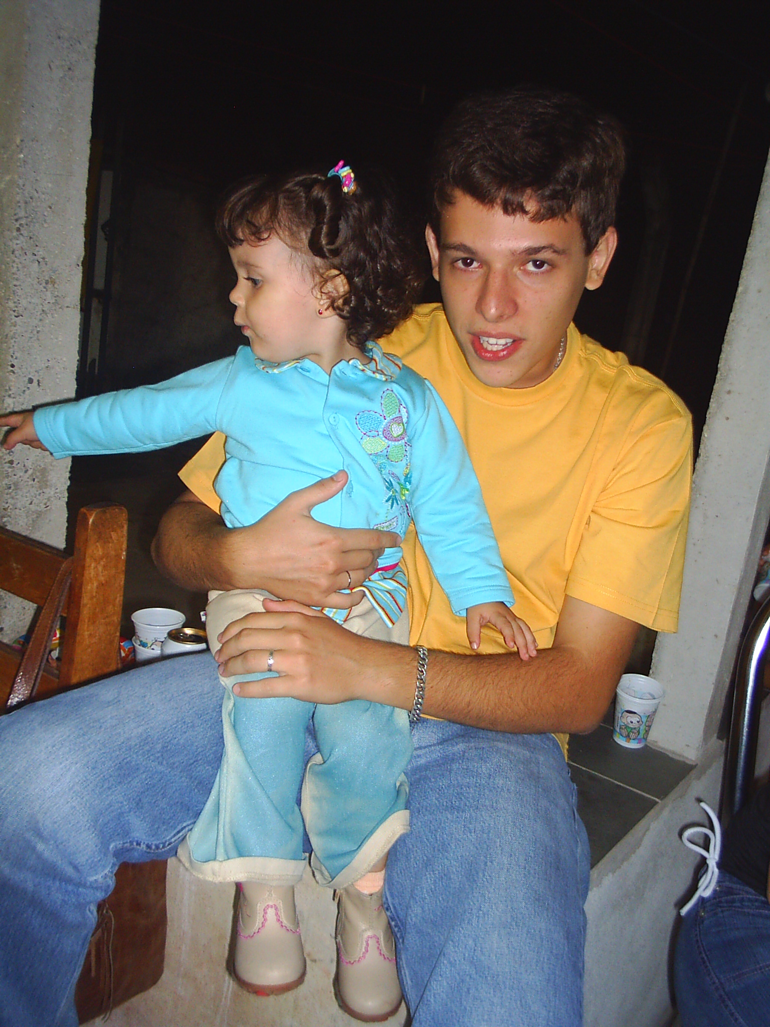 2005-02-19 22:35:10