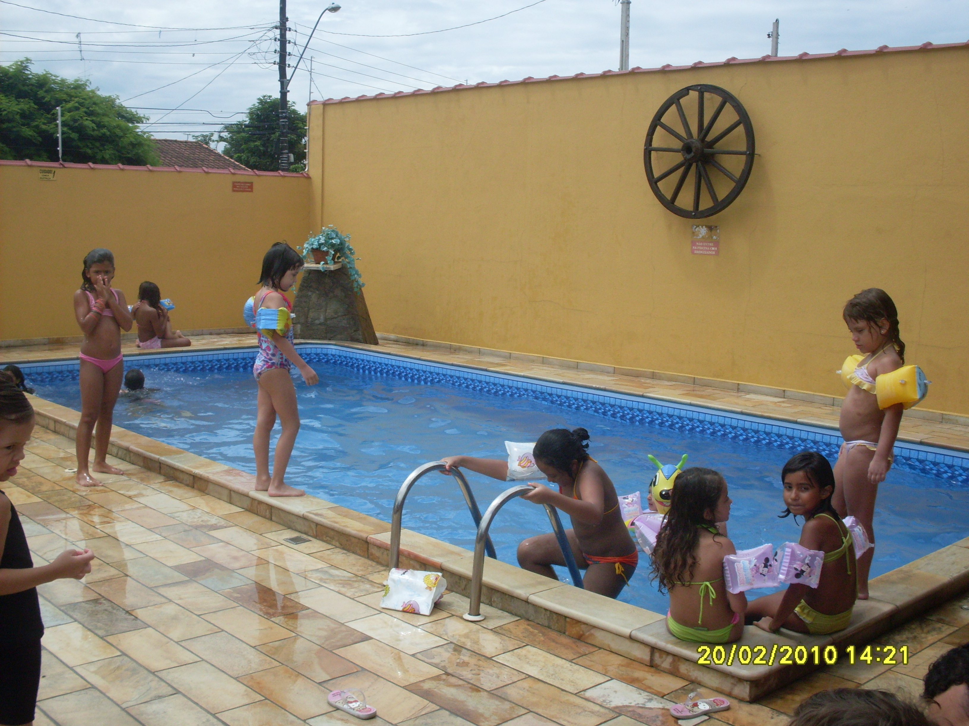 2010-02-20 14:21:57