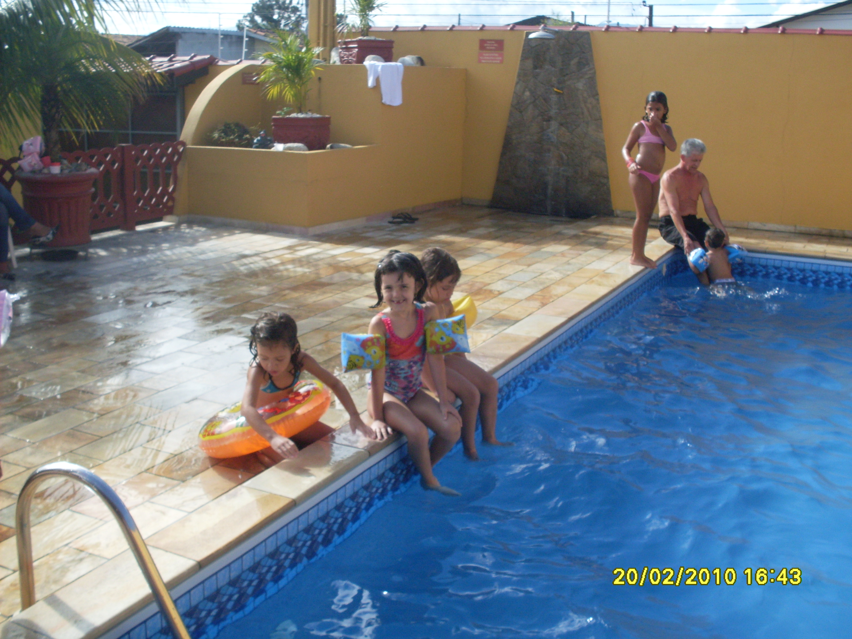 2010-02-20 16:43:36