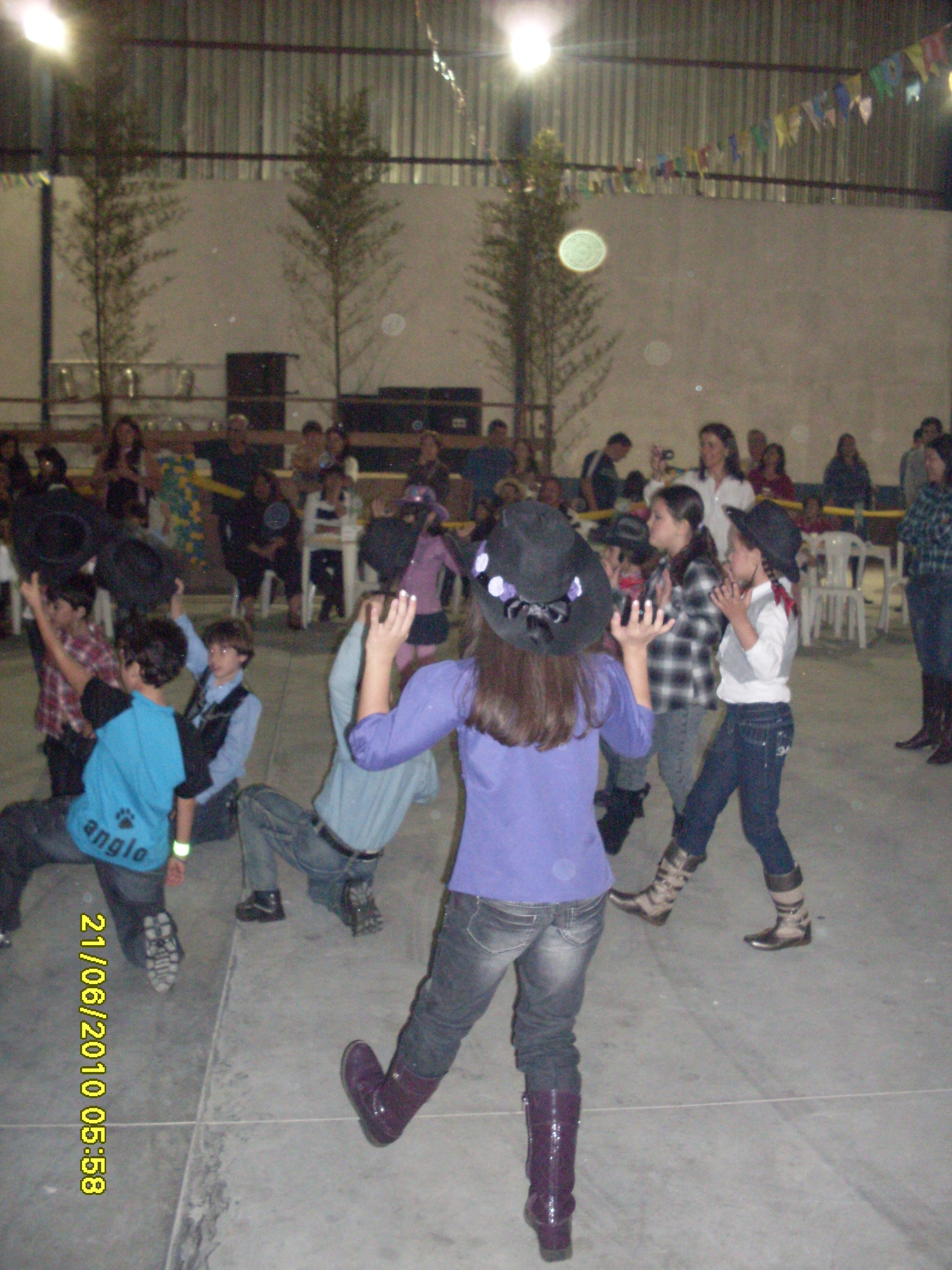 2010-06-21 05:58:15
