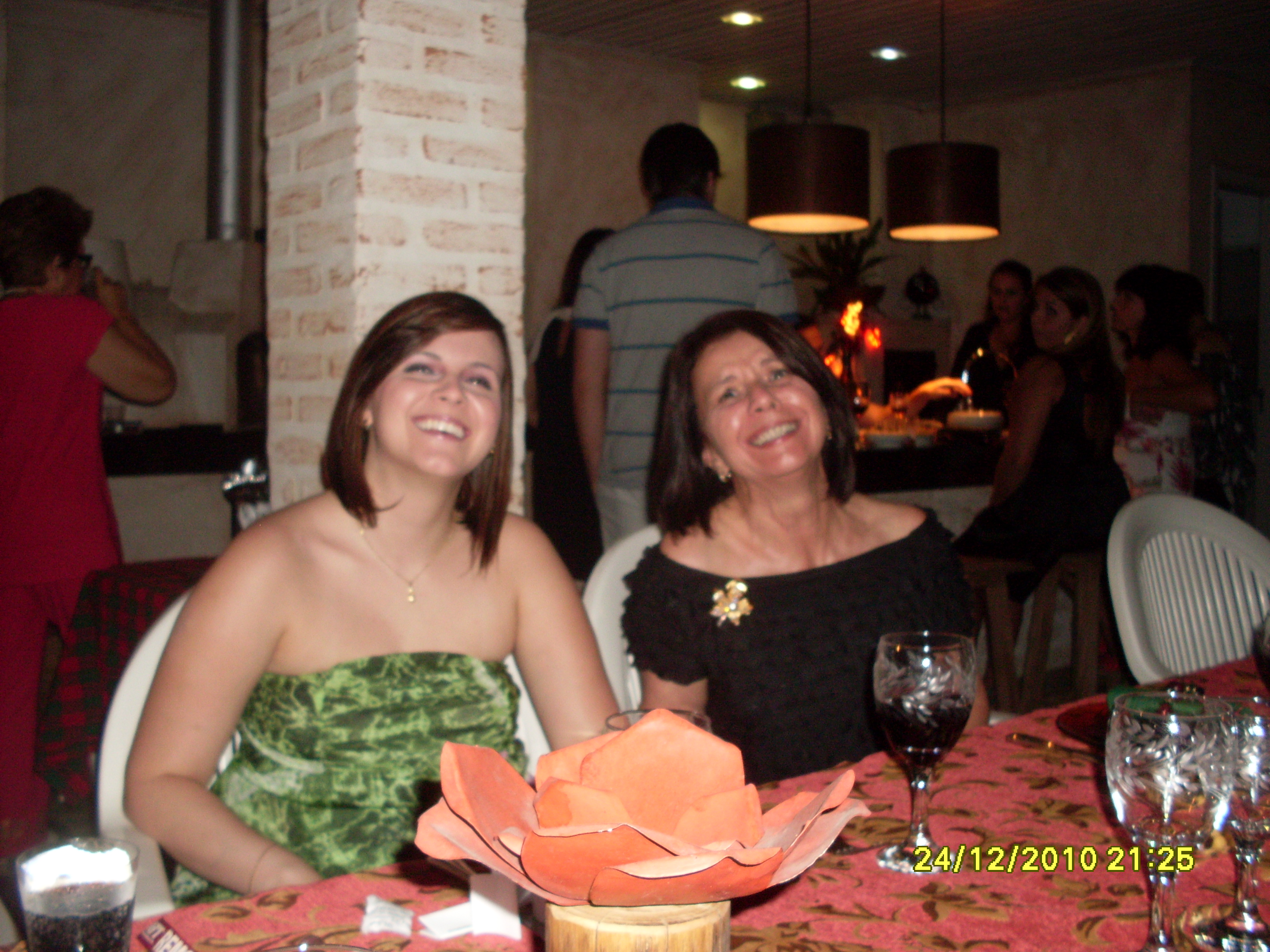 2010-12-24 21:25:35