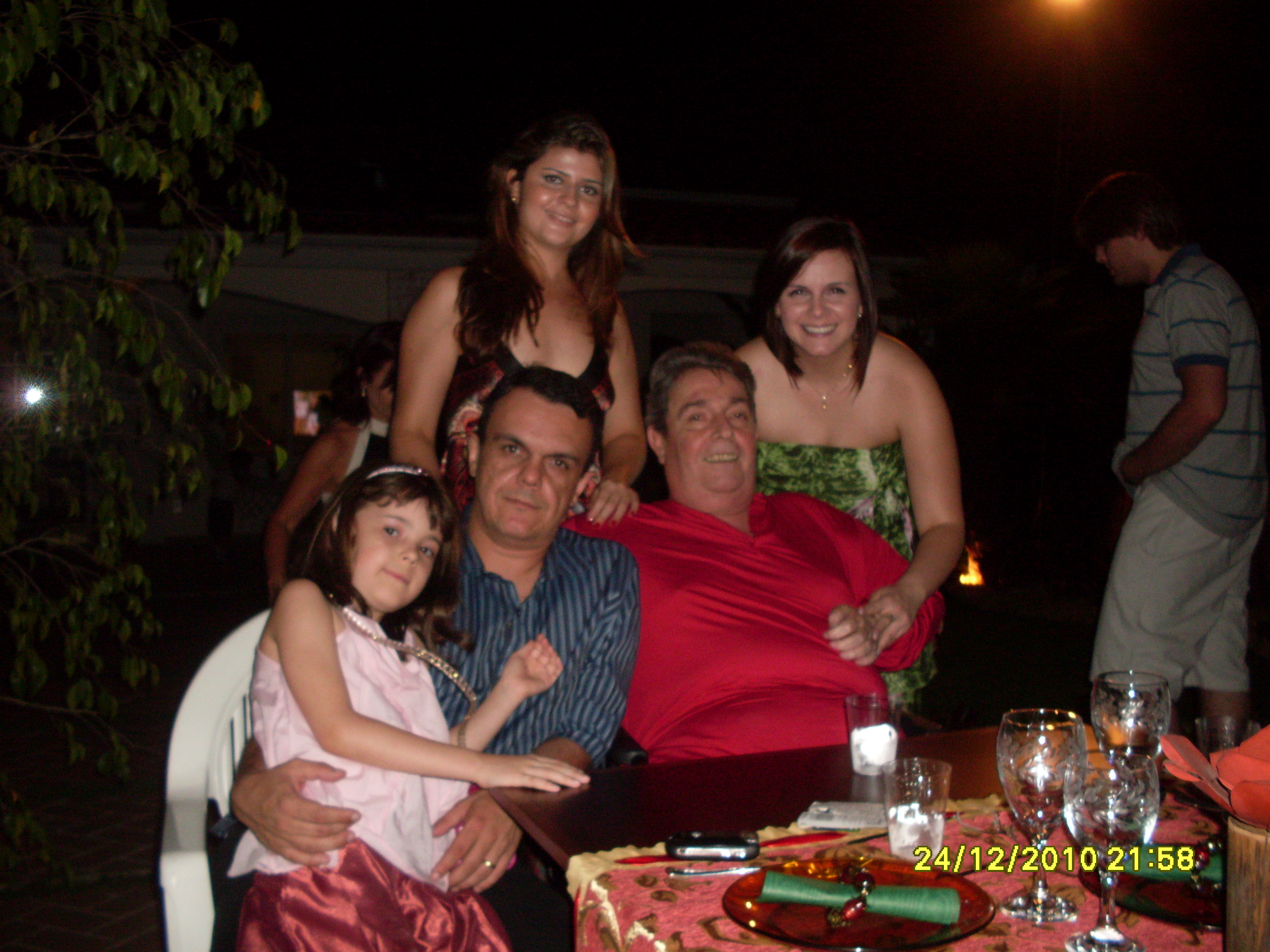 2010-12-24 21:58:34
