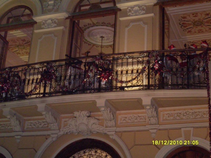 2010-12-18 21:05:10