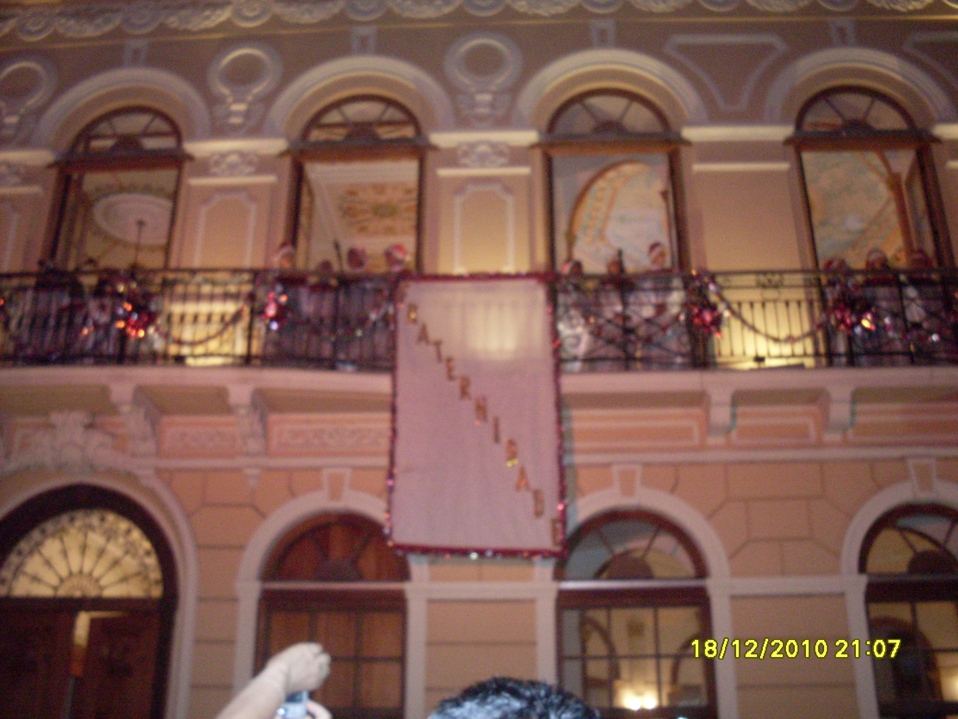 2010-12-18 21:08:01
