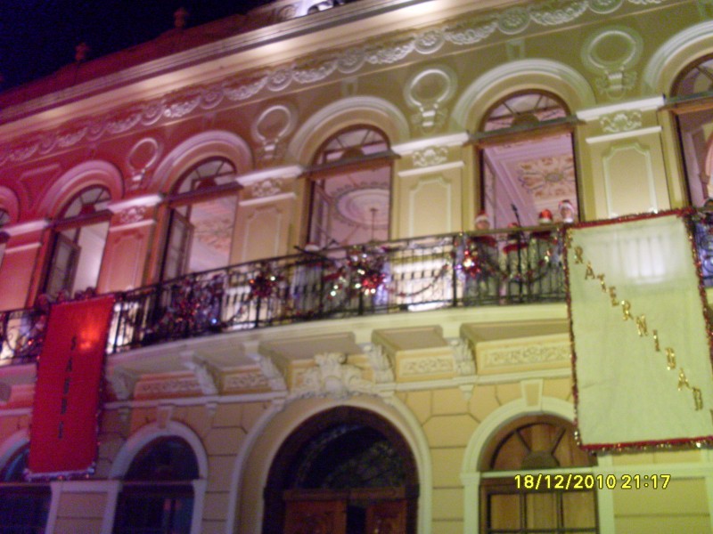 2010-12-18 21:17:30