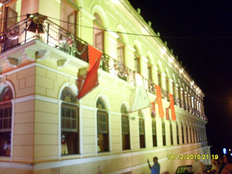 2010-12-18 21:20:00
