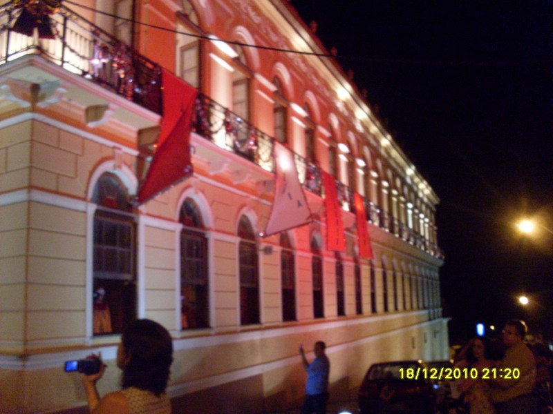 2010-12-18 21:20:12