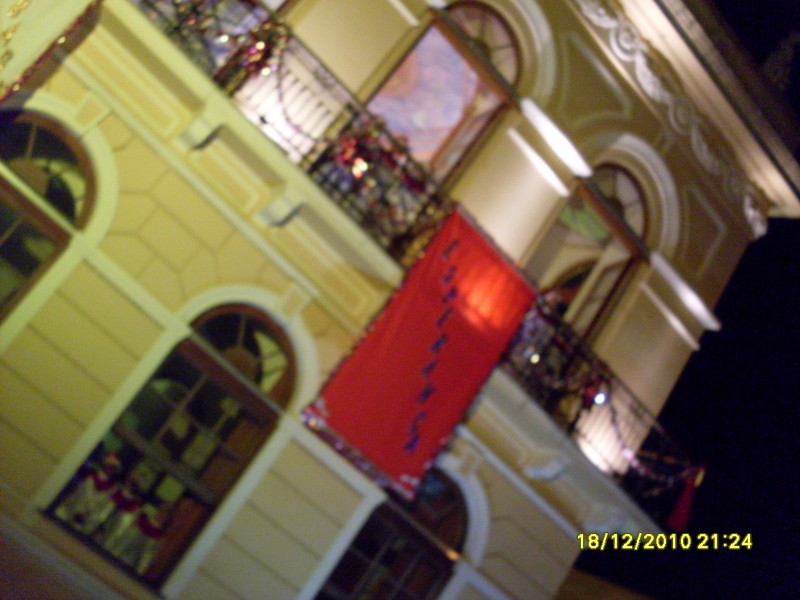 2010-12-18 21:25:00