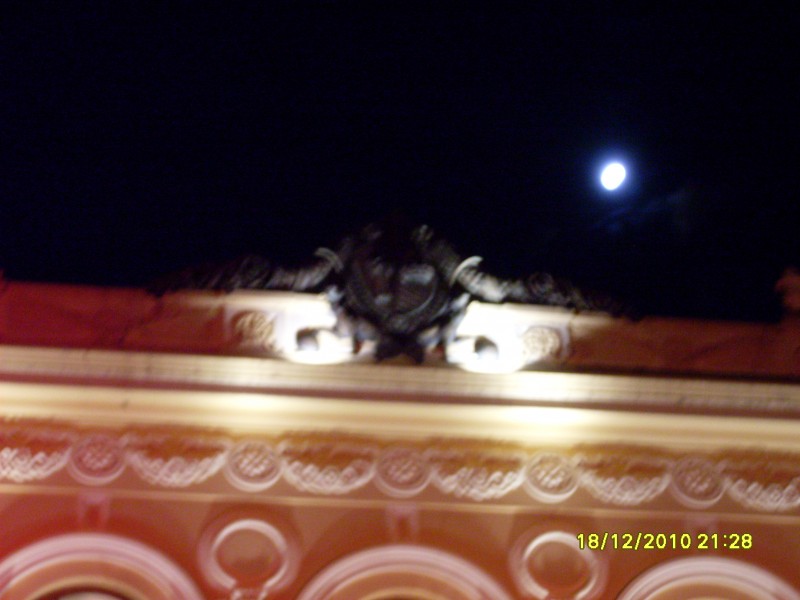 2010-12-18 21:28:11