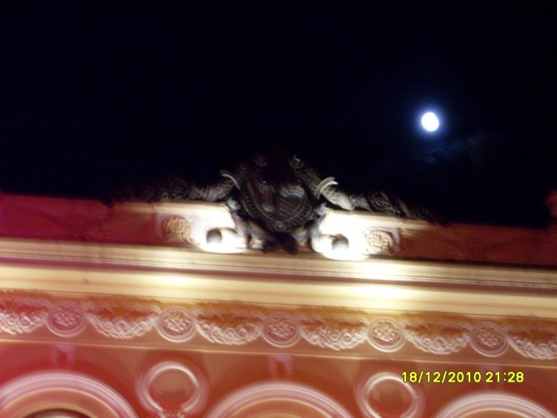 2010-12-18 21:28:21