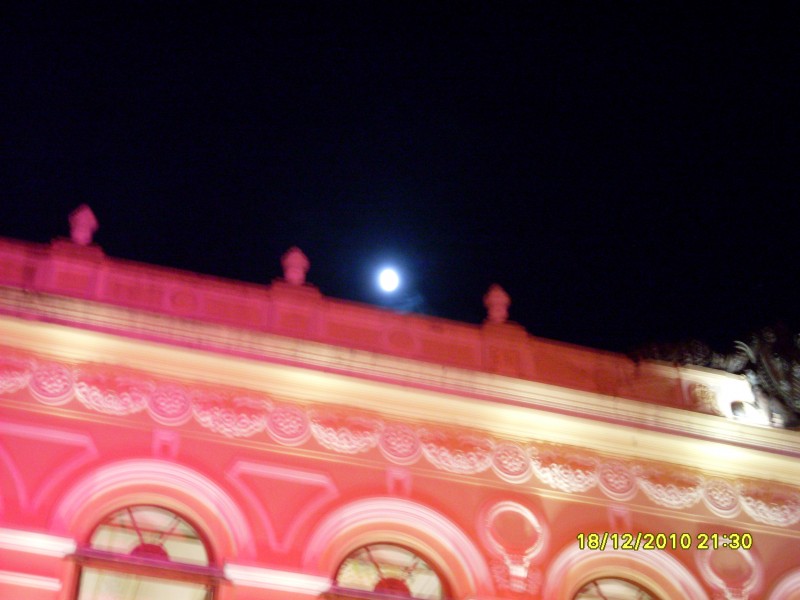 2010-12-18 21:30:11