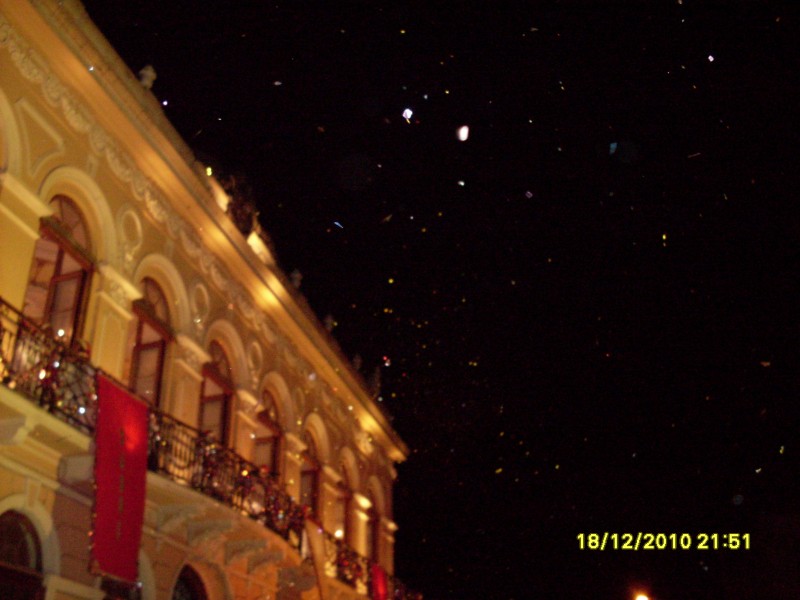2010-12-18 21:51:38