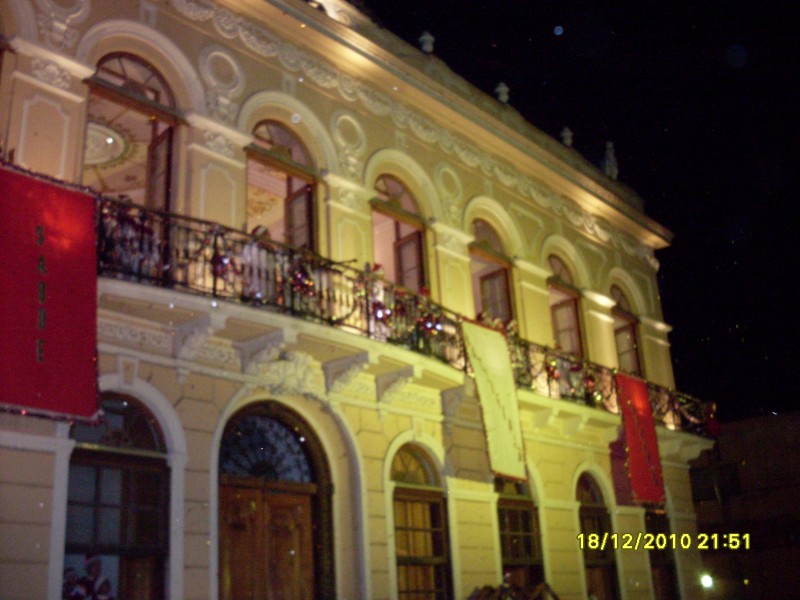 2010-12-18 21:51:52
