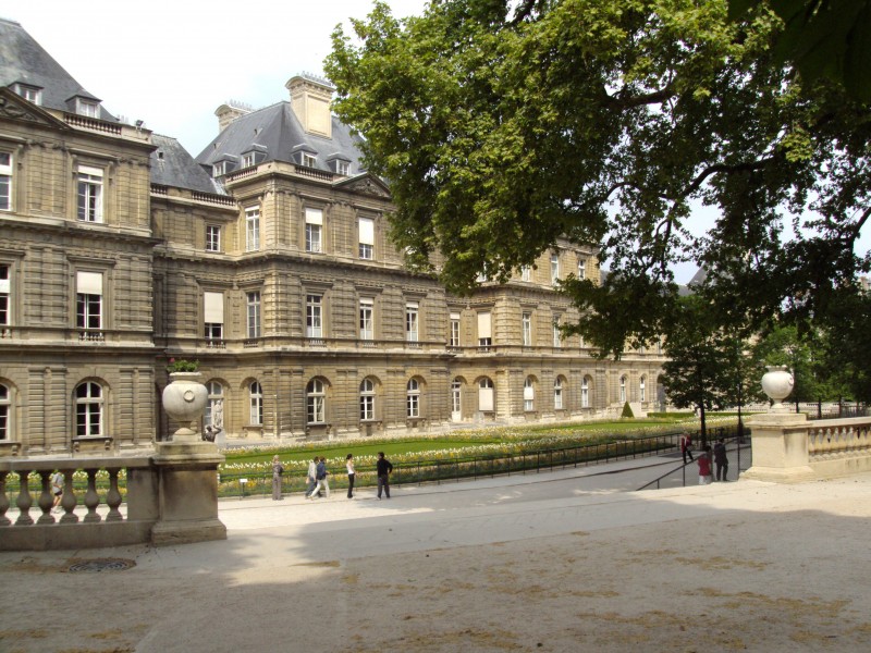 2011-04-27 07:27:48