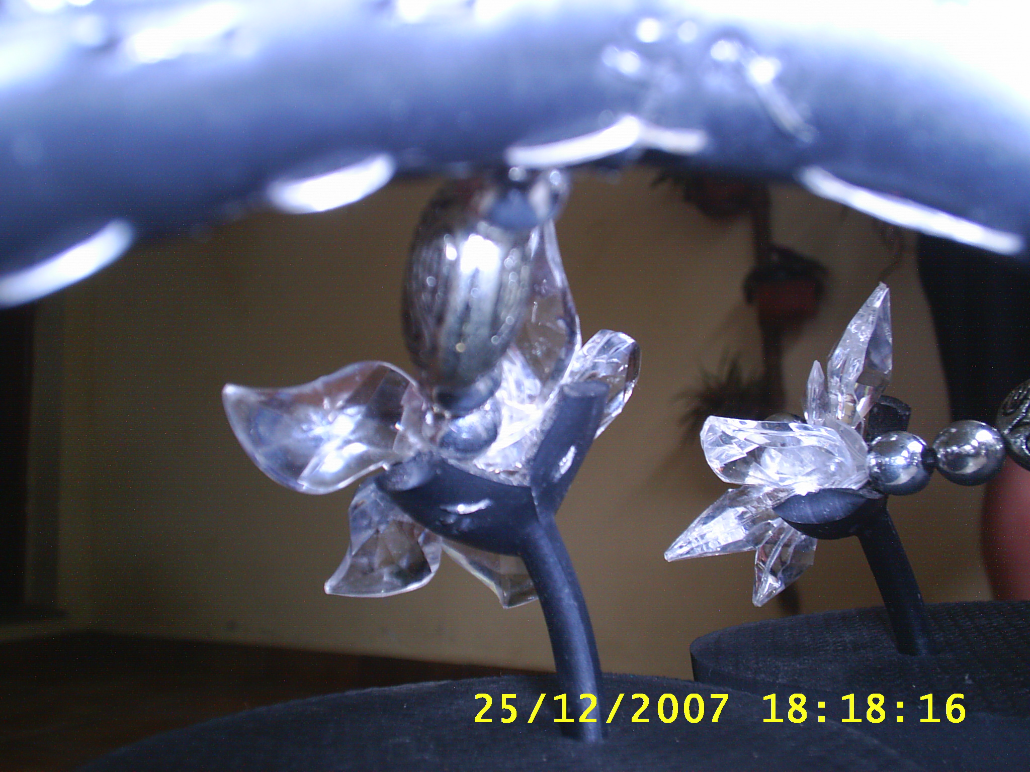 2007-12-25 18:18:20