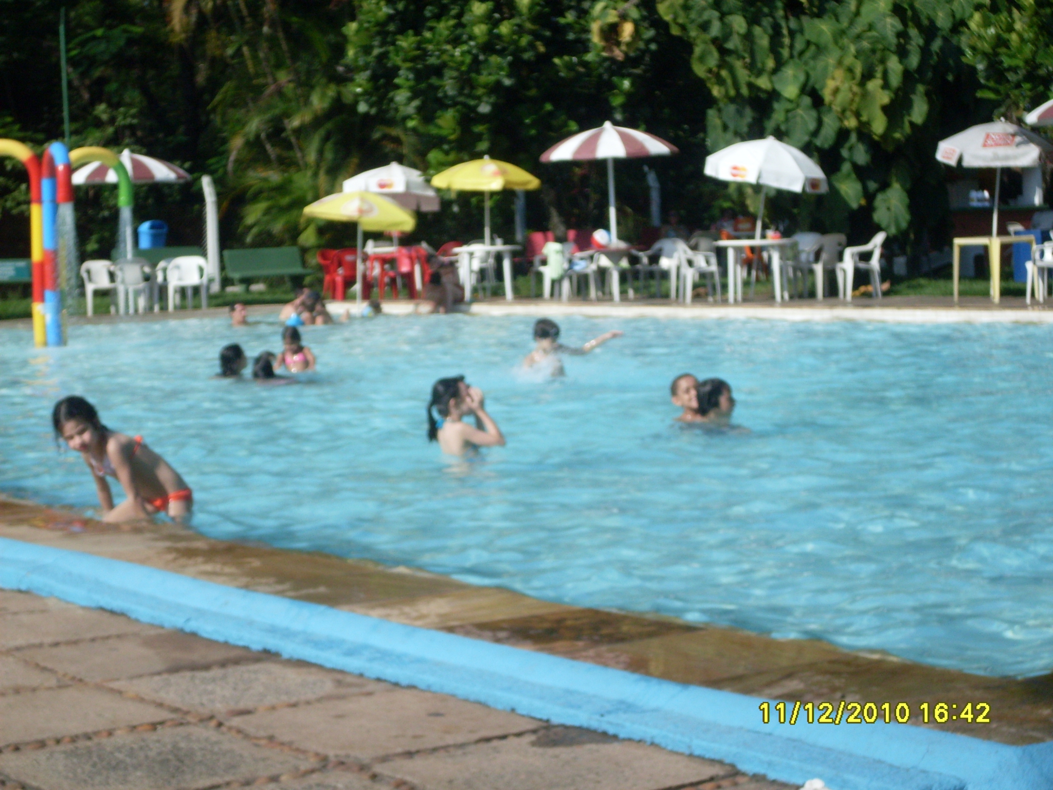 2010-12-11 16:42:41
