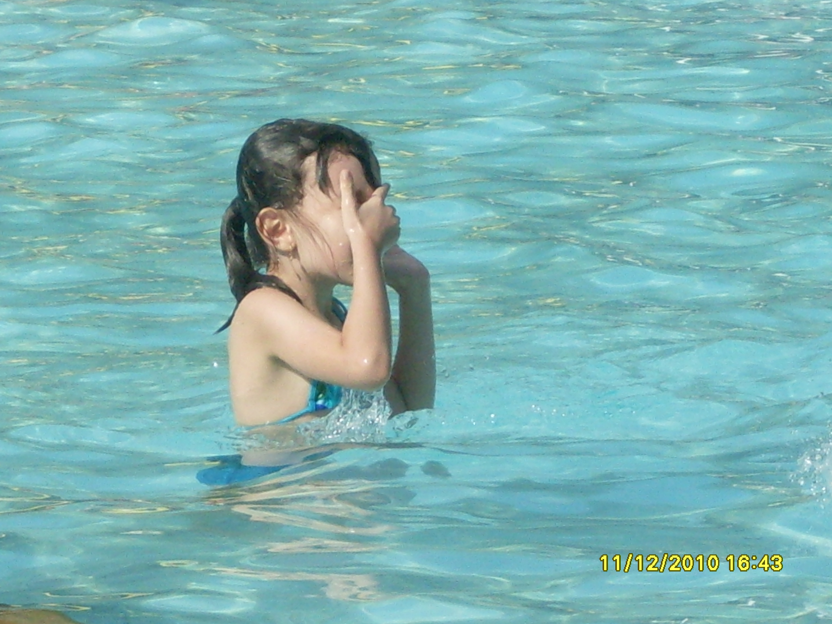 2010-12-11 16:44:00