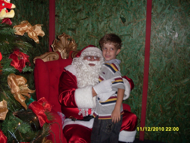 2010-12-11 22:01:01