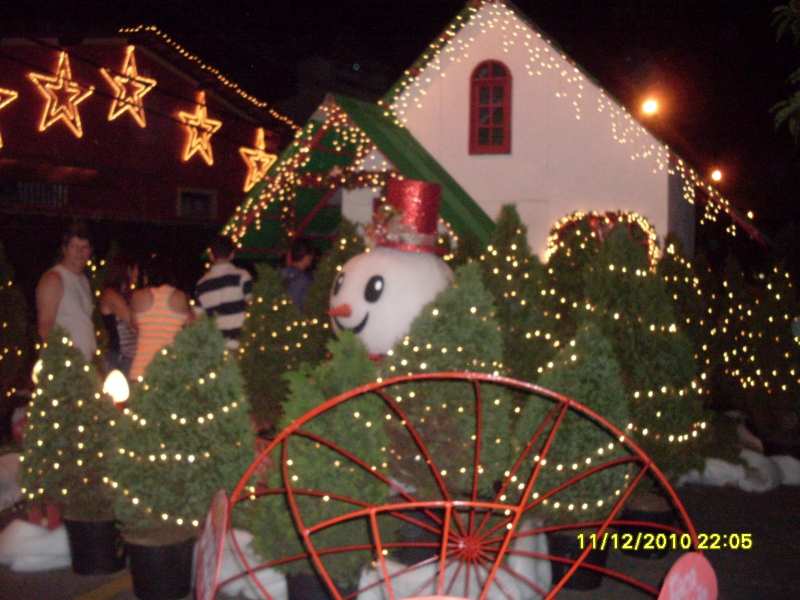 2010-12-11 22:05:10