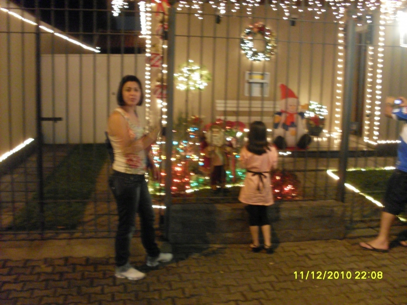 2010-12-11 22:08:11
