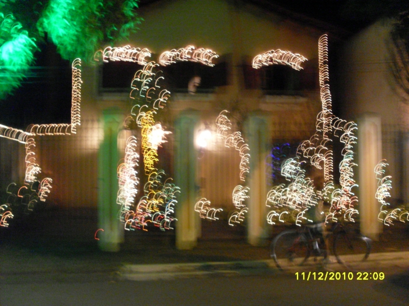 2010-12-11 22:09:24