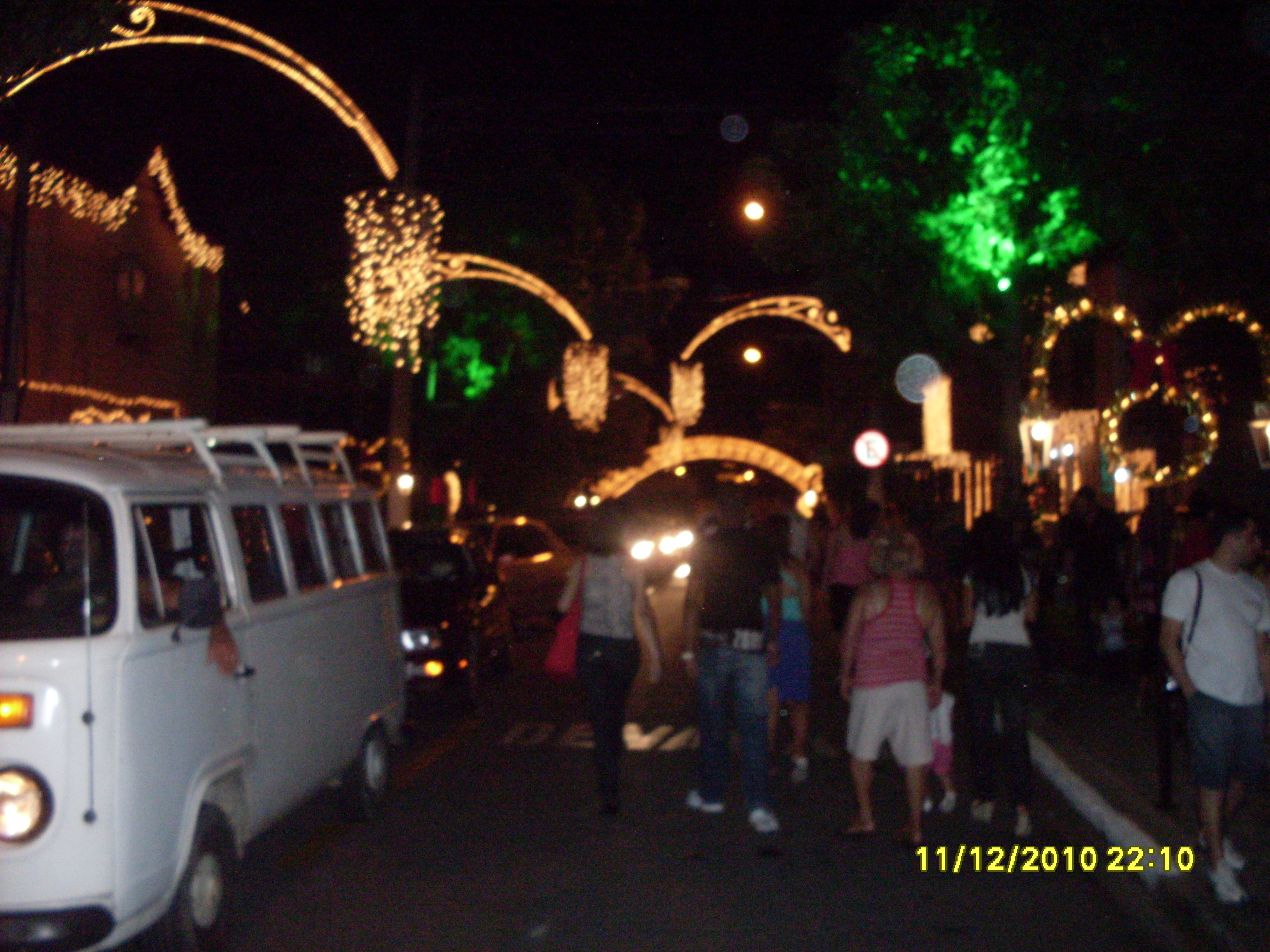 2010-12-11 22:10:07