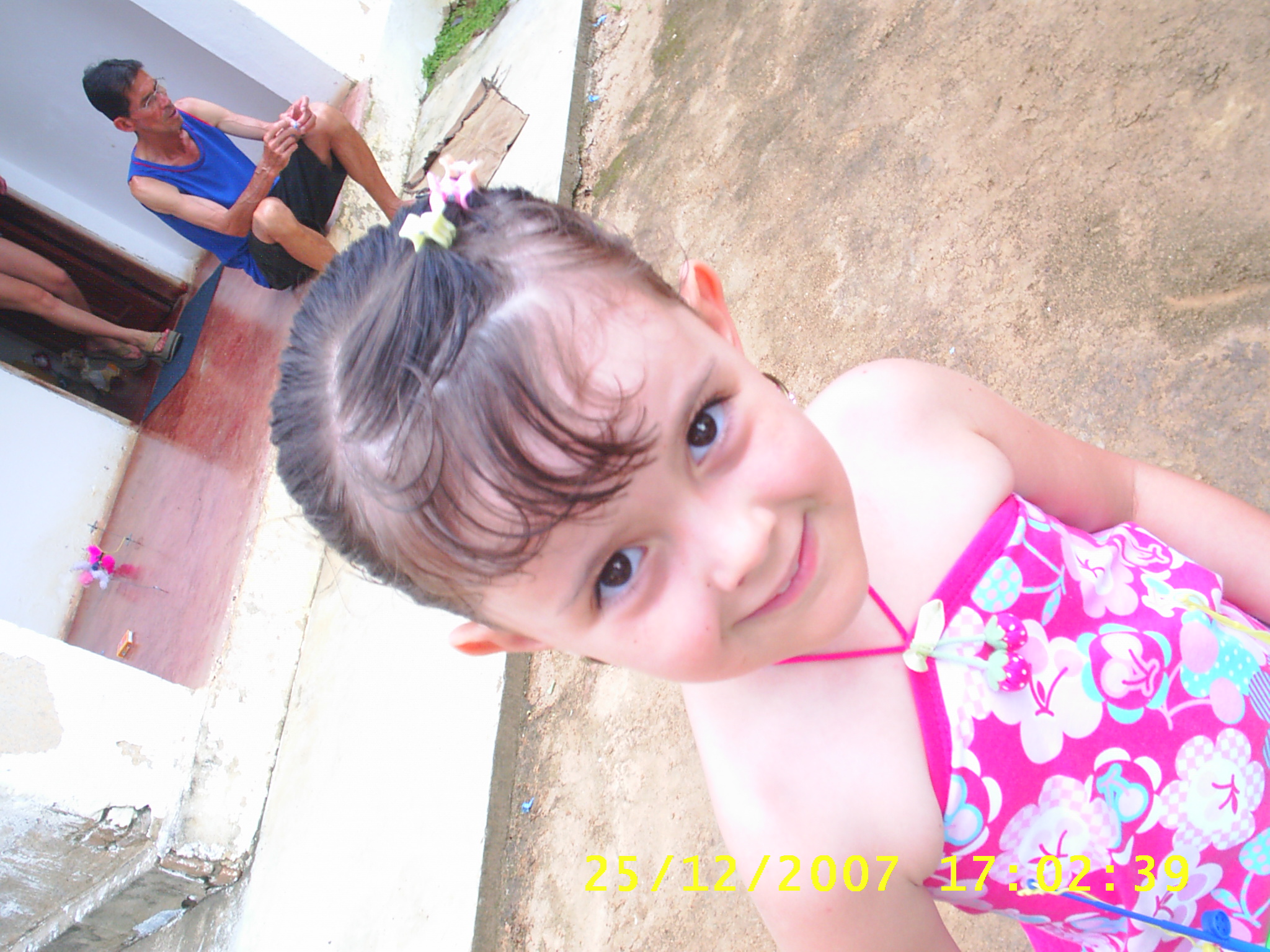 2007-12-25 17:02:43
